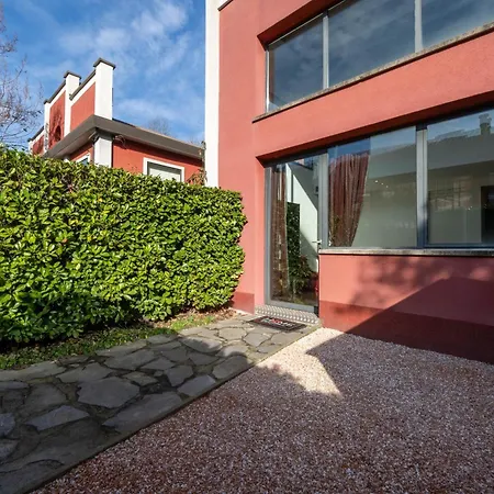 דירה Red Lofty Milano- Loft Moderno Comodo Per Ippodromo, San Siro, Fiere E Politecnico, Parking