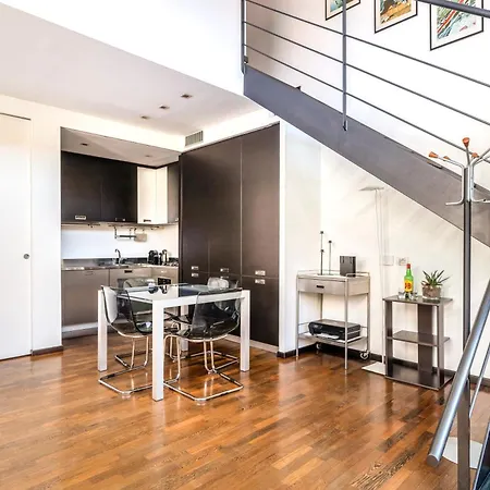 Red Lofty Milano- Loft Moderno Comodo Per Ippodromo, San Siro, Fiere E Politecnico, Parking מילאנו