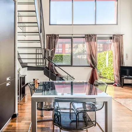 Red Lofty Milano- Loft Moderno Comodo Per Ippodromo, San Siro, Fiere E Politecnico, Parking * Μιλάνο