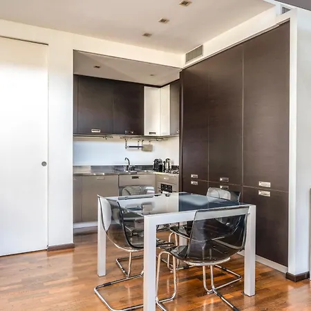 Διαμέρισμα Red Lofty Milano- Loft Moderno Comodo Per Ippodromo, San Siro, Fiere E Politecnico, Parking Μιλάνο