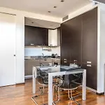 Apartamento Red Lofty - Parcheggio Privato - 2 Fermate Da Rho Fiera, Mico E Bovisa Milán
